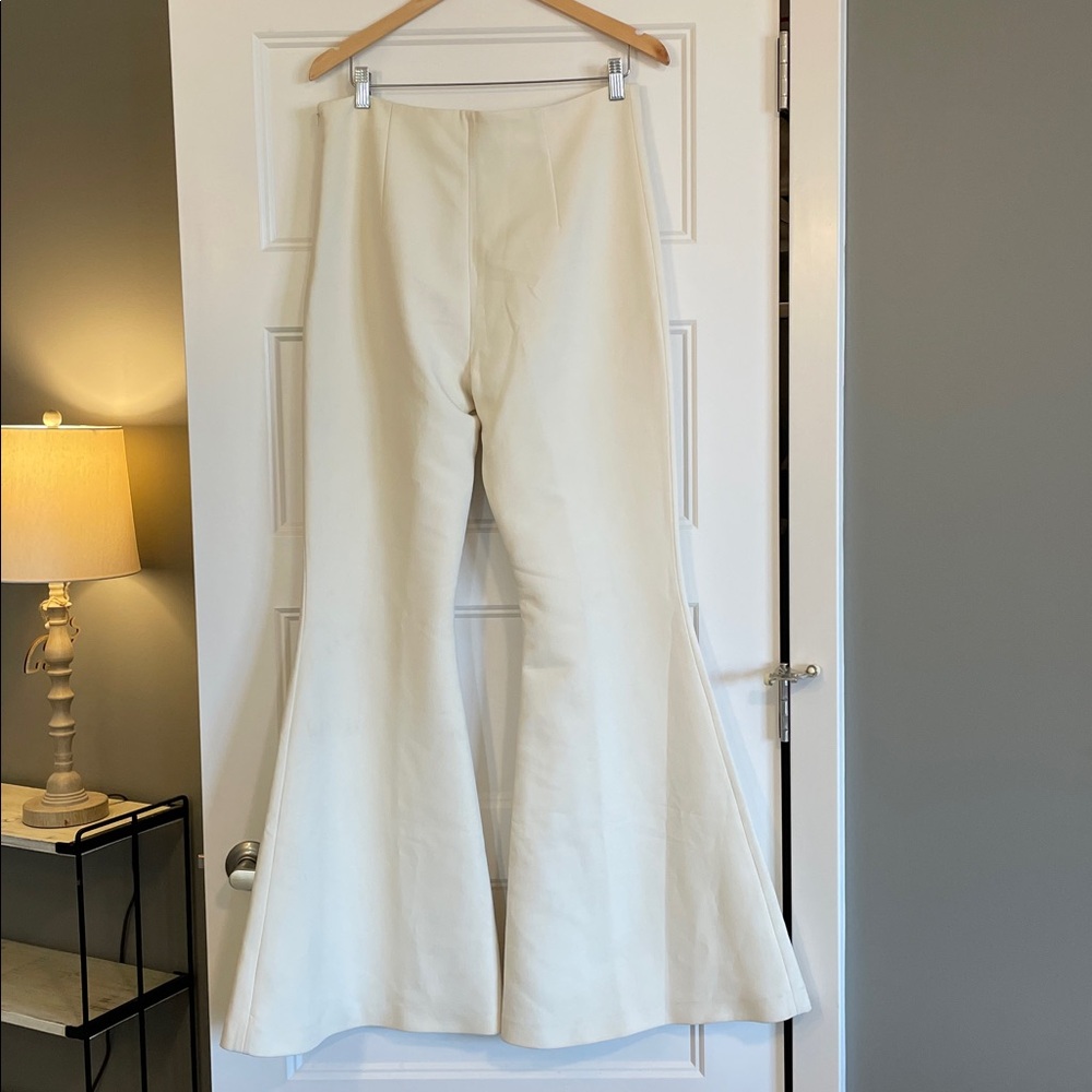 16Arlington Brisbane High Rise Flared Trouser Pants in Milk Ivory Size‎ 14 - Picture 3 of 16